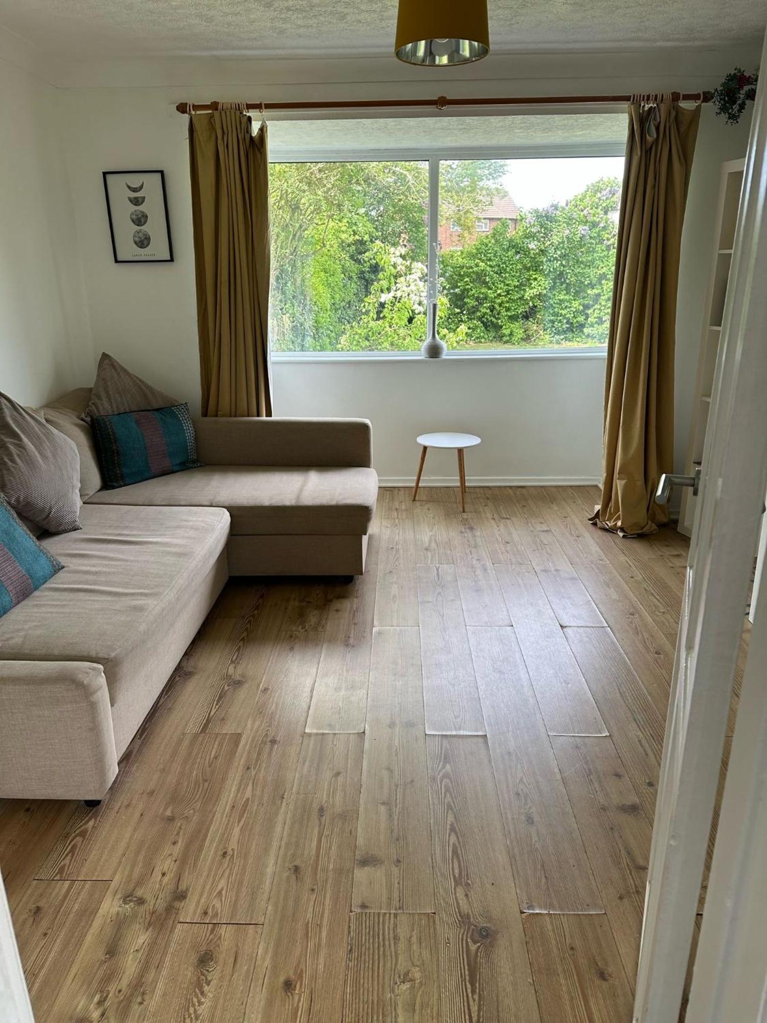 House Number 8 Sleeps Up To 6 People With Smart Tvs In Every Room Wellington  Buitenkant foto